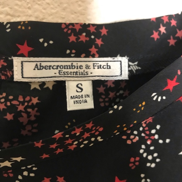 Abercrombie & Fitch Essentials Blouse - Picture 10 of 10